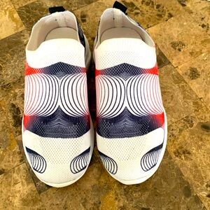 boys size 12 slip on sneakers